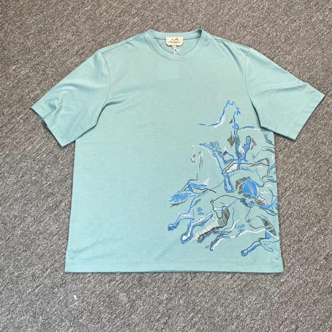 全新未使用 Hermes/爱马仕 男士湖蓝色飞马T恤短袖圆领衫114878