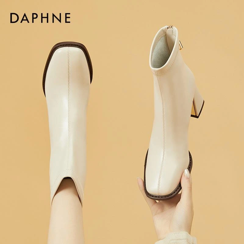Daphne/达芙妮秋冬短靴女靴粗跟高跟方头白色瘦瘦靴高跟小皮鞋女