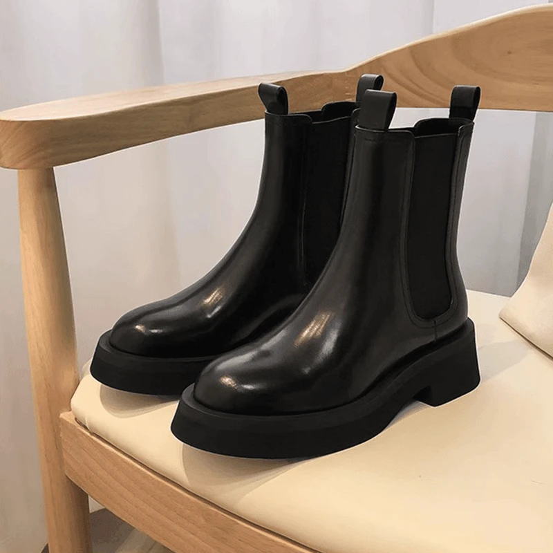 英伦风黑色厚底切尔西短靴女2025秋冬新款小个子中筒马丁靴配裙子