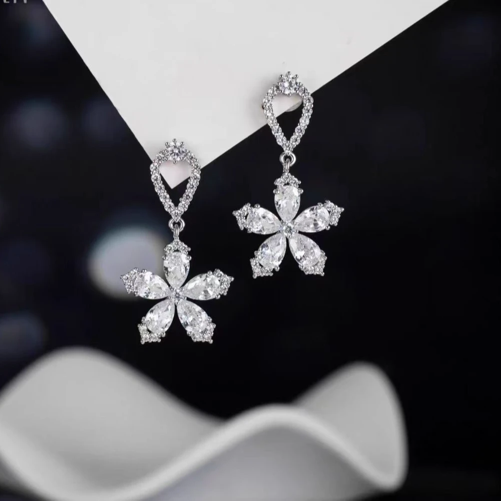 925银合成锆石耳饰 S925银镶锆耳饰花花款时尚气质欧美风轻奢大气