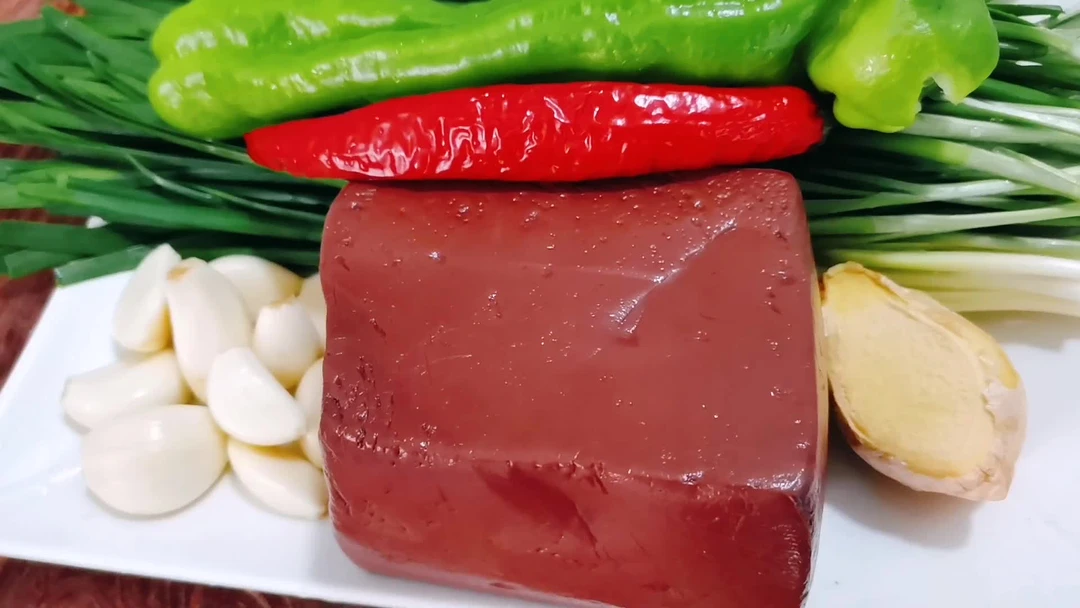 五香煎猪血家乡特色产品儿时美味新鲜2500克地道营养鲜香