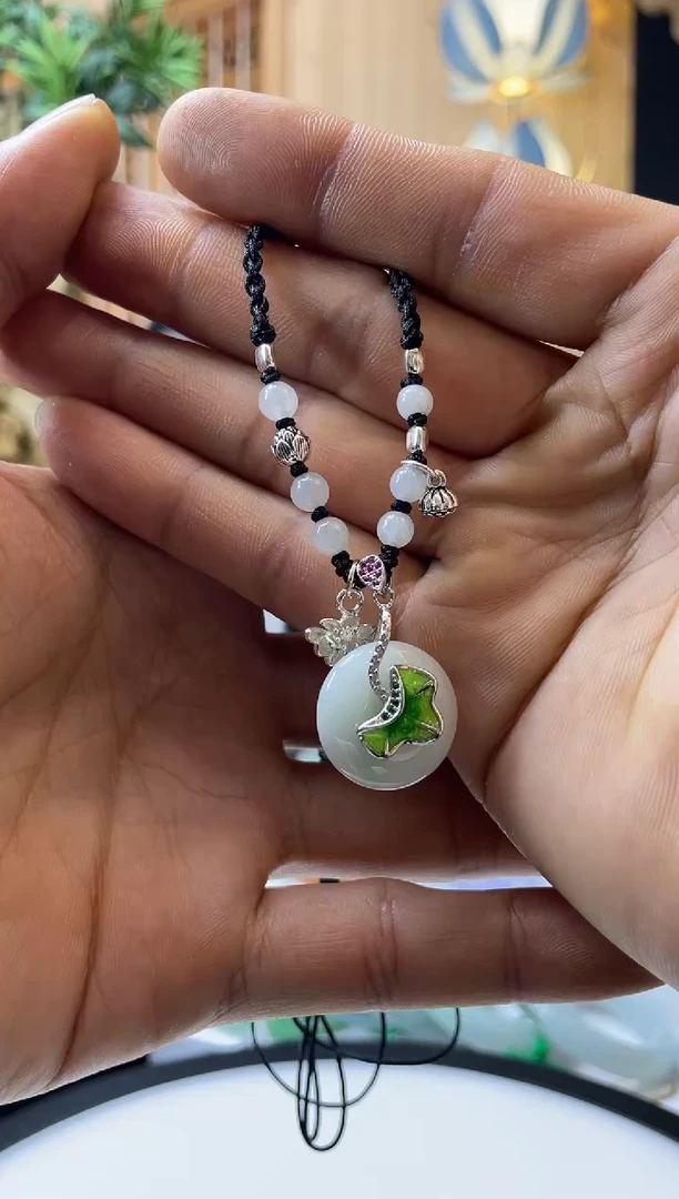 【闪购商品】翡翠吊坠(赠链)银S925镶嵌吊坠