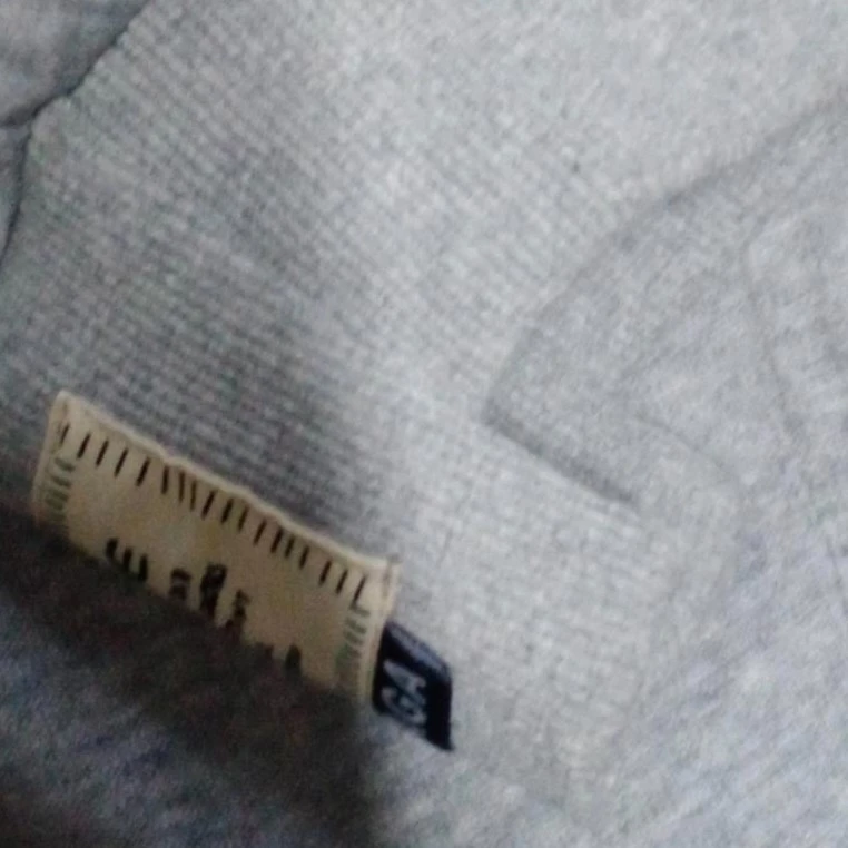 捡漏裤子童裤9,9米，每个编码就一个，拍哪个发哪个请不要乱拍