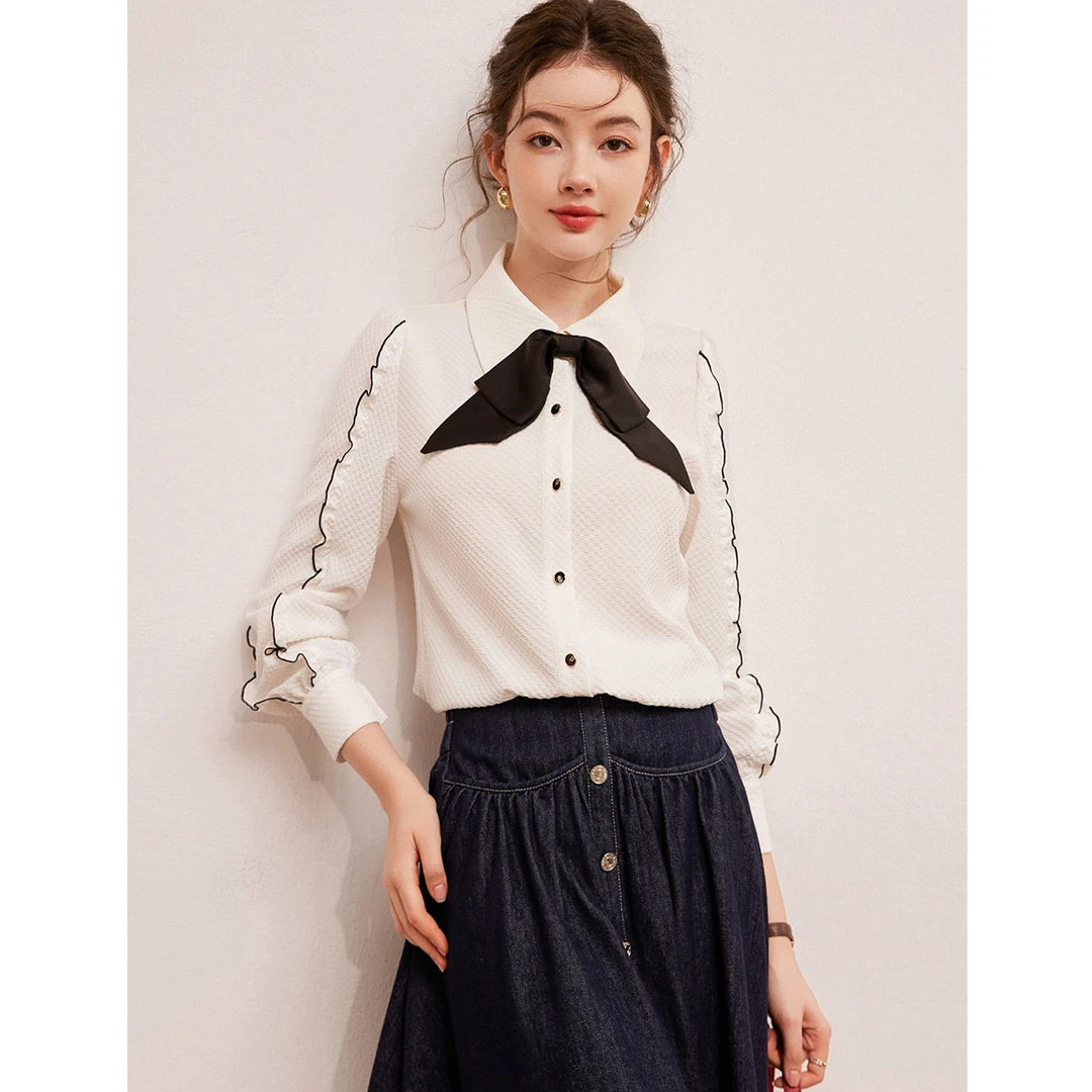 白鹿语秋款复古撞色花边肌理感翻领长袖衬衫女（播）WBL10068