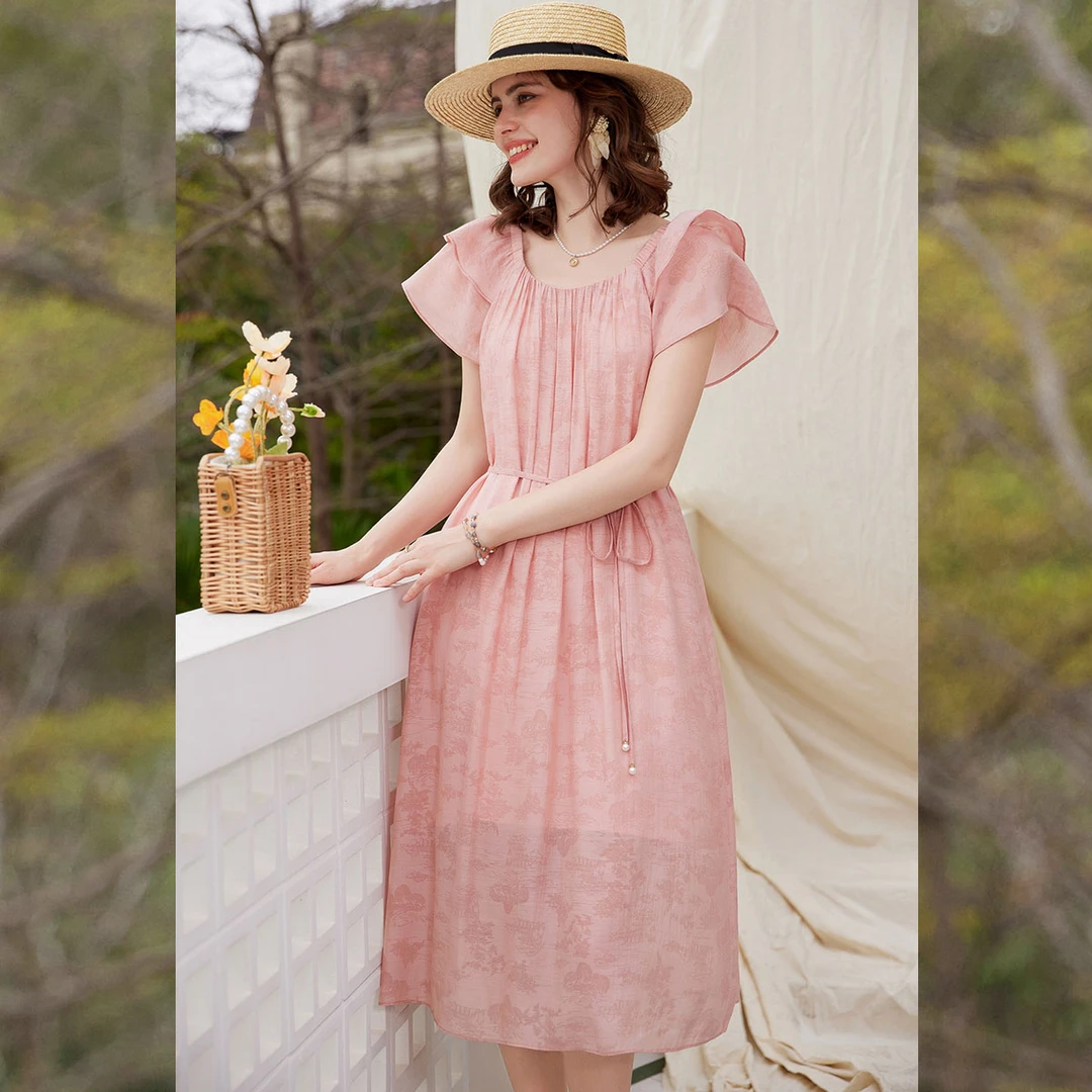 白鹿语24夏时尚甜美减龄系带中长款一字领荷叶边连衣裙女YU10255