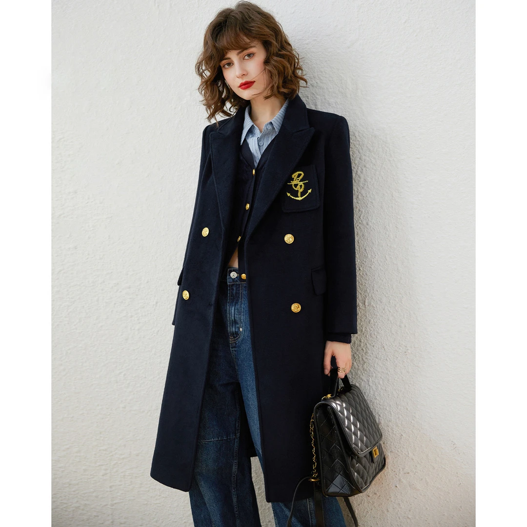 白鹿语冬款厚实充鸭绒大衣设计感刺绣双排扣羽绒服女ZBX10053