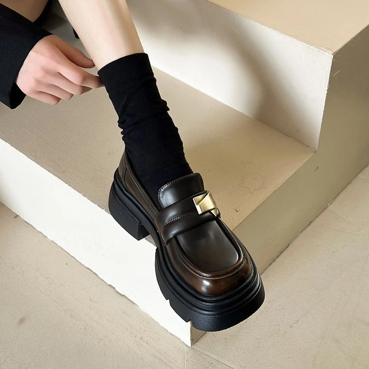 黑色厚底英伦风小皮鞋女2024秋季新款复古百搭一脚蹬乐福鞋玛丽珍