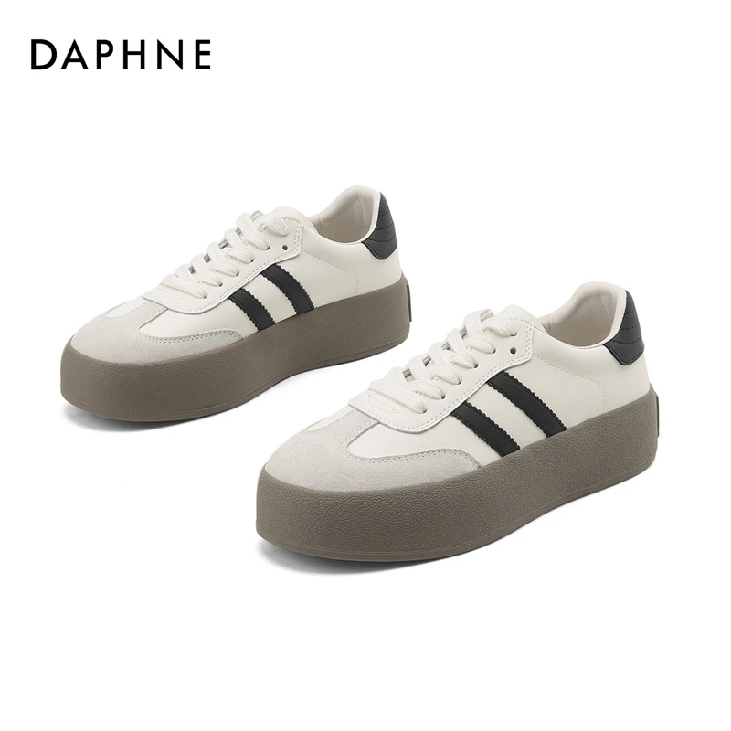 Daphne/达芙妮松糕厚底休闲板鞋秋季时尚新款女士高级感百搭女鞋