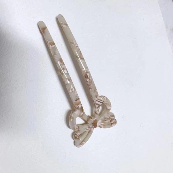 D761（满9.9包邮）高级杏色簪子