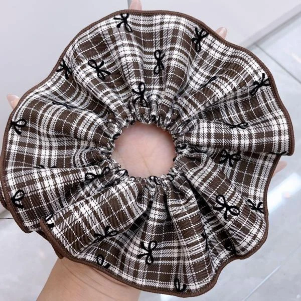 H765（满9.9包邮）咖色蝴蝶结肠圈