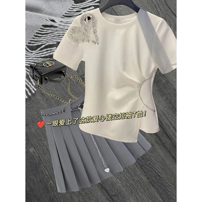 设计感爱心镂空短袖t恤女夏季2025新款不规则气质显瘦圆领上衣潮