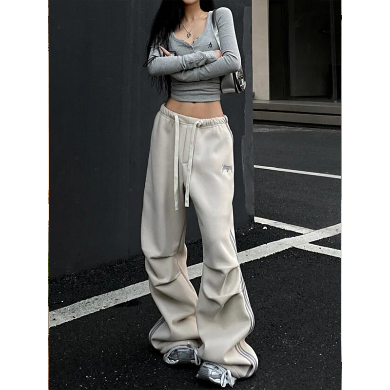 美式侧边条纹运动休闲裤秋冬新款加绒加厚卫裤女垂感褶皱伞兵裤子