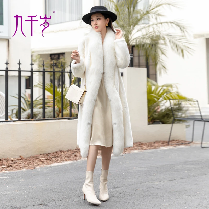 九千岁进口貂皮大衣女整貂年轻款狐狸毛领长款白色水貂皮草外套