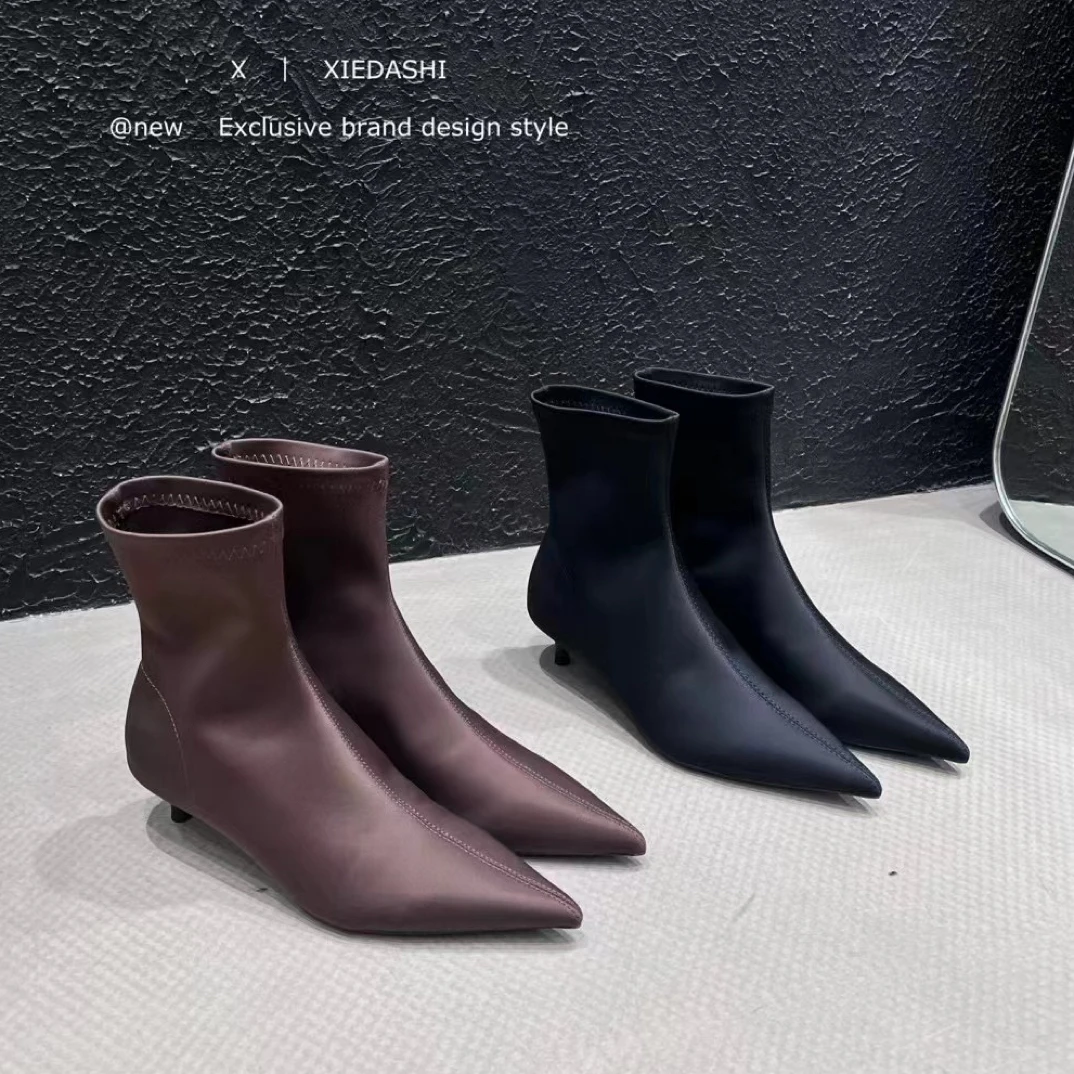 法式尖头猫跟鞋短靴女细跟气质小踝靴莱卡弹力瘦瘦靴小跟低跟靴子