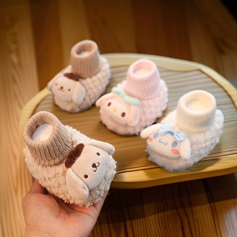 婴儿鞋袜秋冬季软底不掉0一1岁6到12个月男女宝宝加绒保暖软底鞋