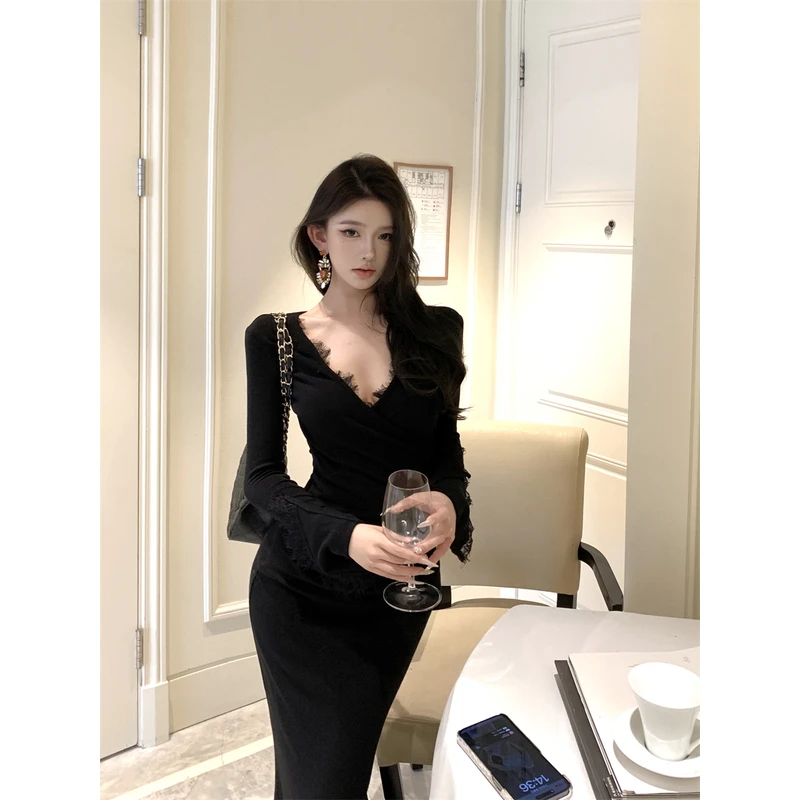 法式气质复古性感V领蕾丝花边收腰显瘦包臀鱼尾裙连衣裙长裙女冬