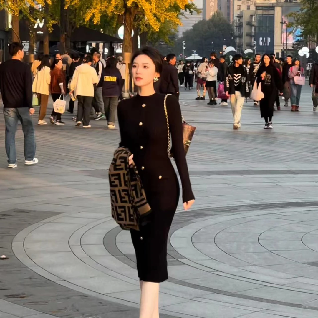 大静推荐【云间雅客】显瘦修身有弹力针织时尚轻奢气质连衣裙长款