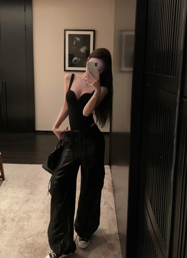 九亿~辣妹气质高级感吊带连体上衣性感无袖背心外穿/阔腿长裤