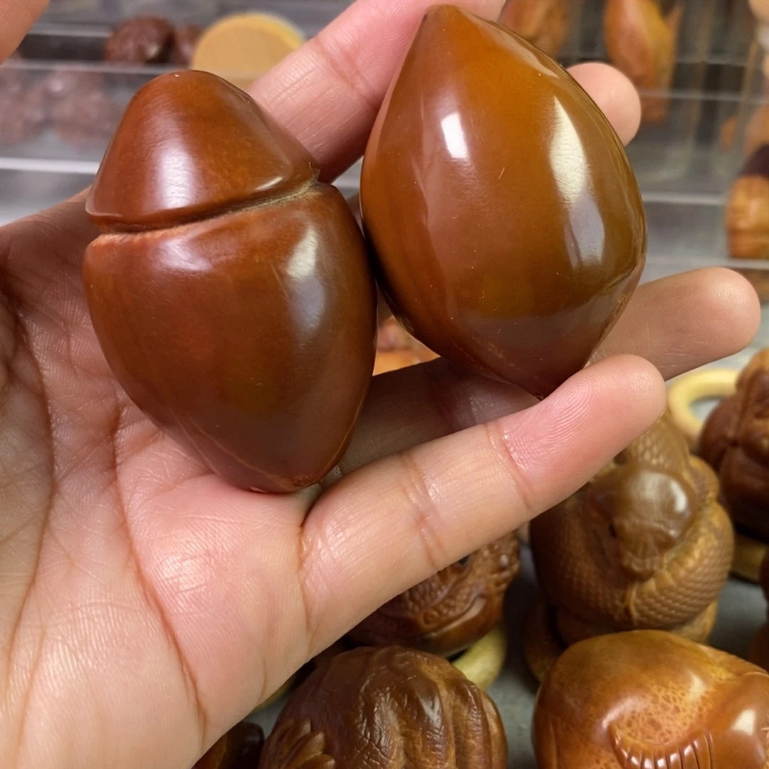 橄榄核把件蜂***人两颗裂的