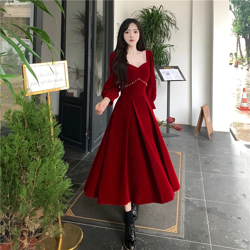 大码女装胖mm高级感敬酒服新娘2023新款红色丝绒订婚礼服连衣裙女