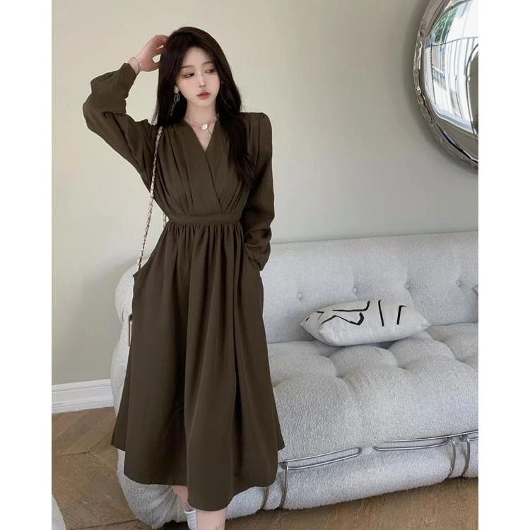 大码女装秋季新款法式v领收腰长袖连衣裙女胖mm遮肚显瘦裙子长裙