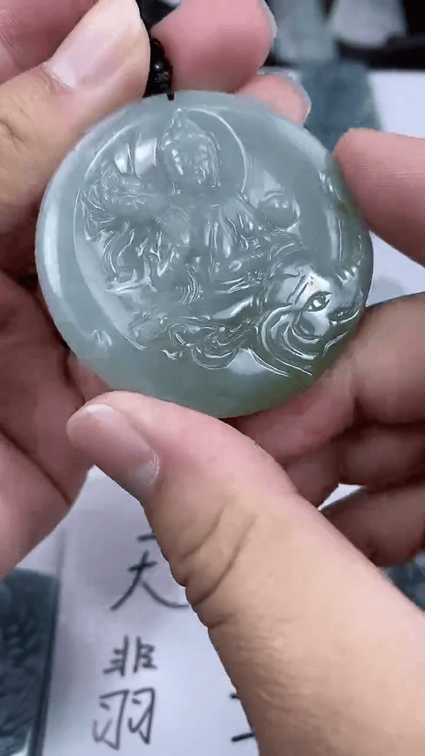 【闪购商品】翡翠颈饰未镶嵌.