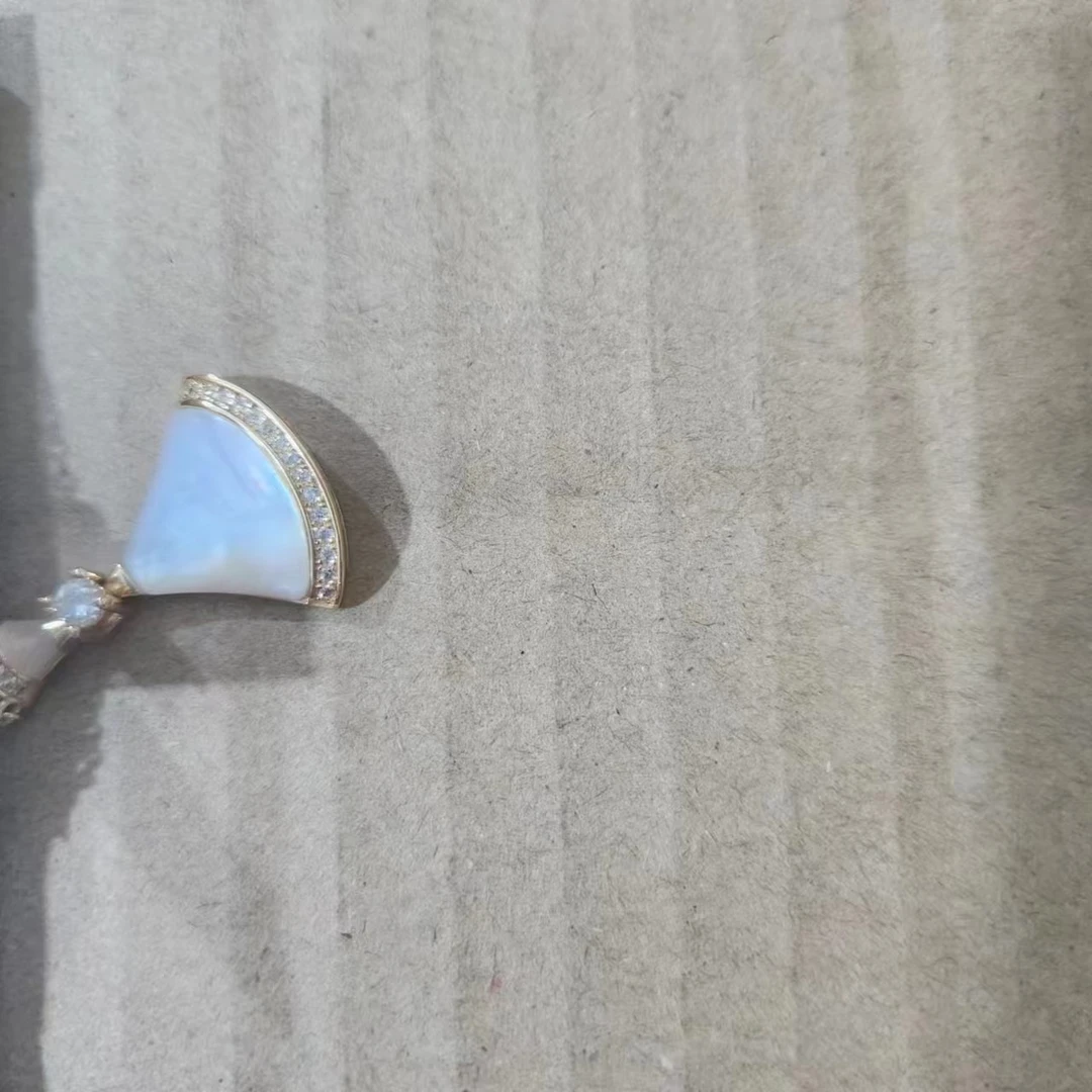 豹-409闪闪链条！带礼盒！