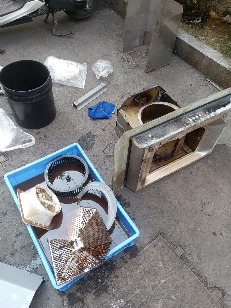 家用油烟机全拆清洗百洁魔力擦