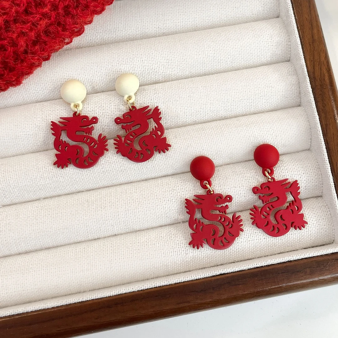 925银针剪纸龙年本命年耳环女2023新款爆款红色适合过年耳钉耳饰