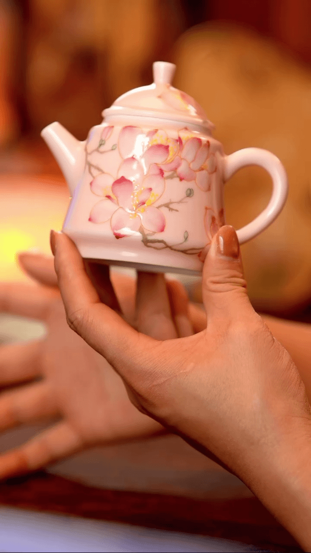 【闪购商品】茶壶景德镇手工手绘玉兰花大容量