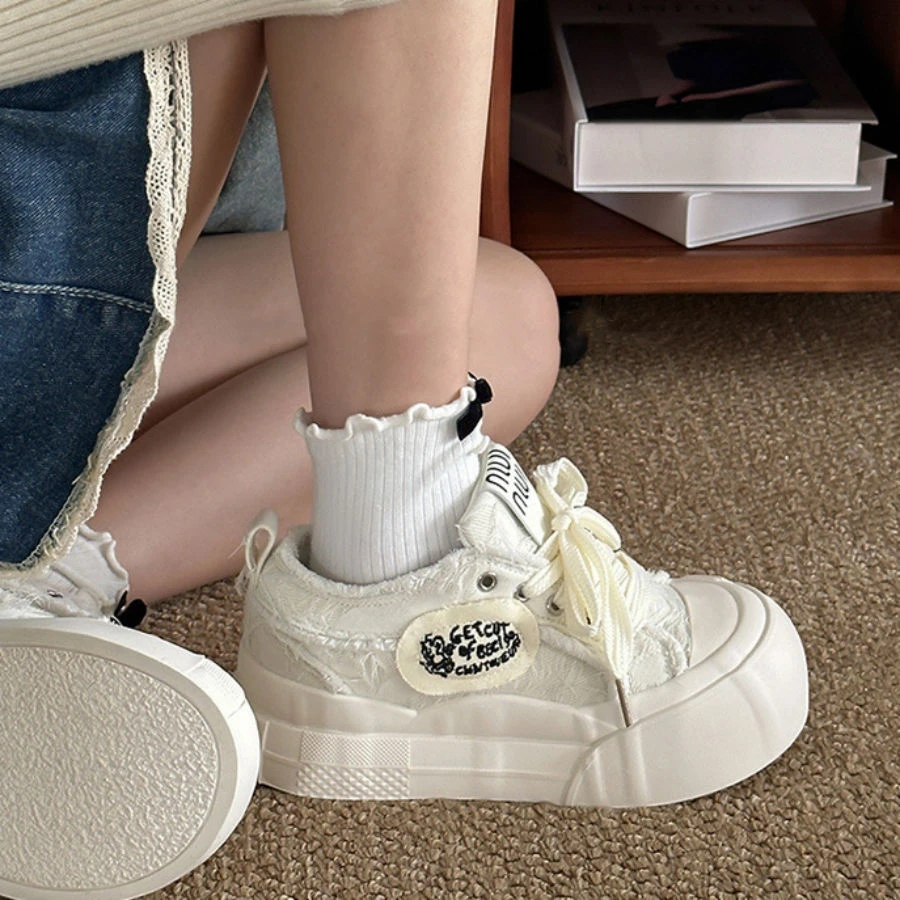 赵露思同款奶呼呼云朵鞋夏季新款厚底圆头设计小香帆布休闲板鞋女