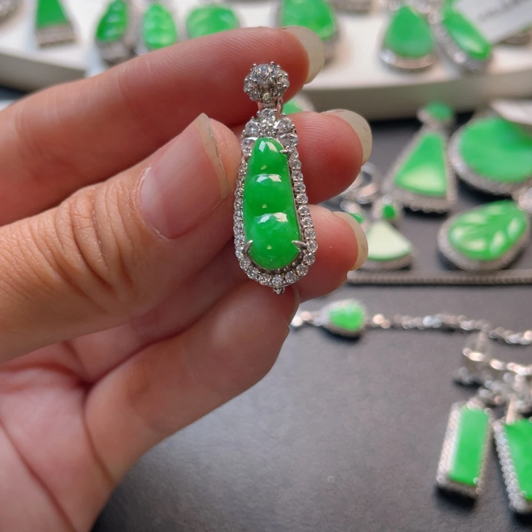 翡翠吊坠(不含链)银S925镶嵌