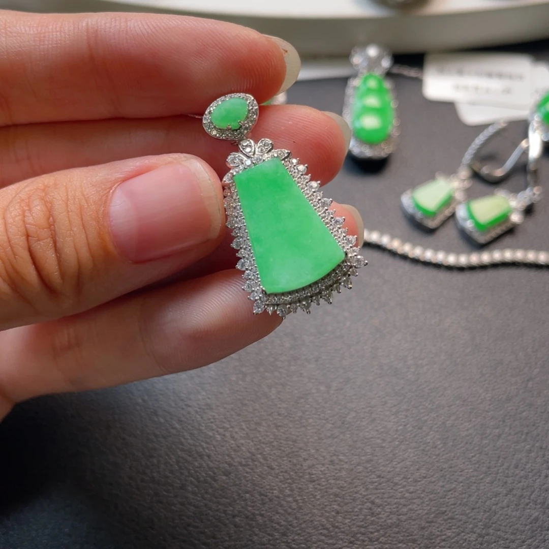 翡翠吊坠(不含链)银S925镶嵌