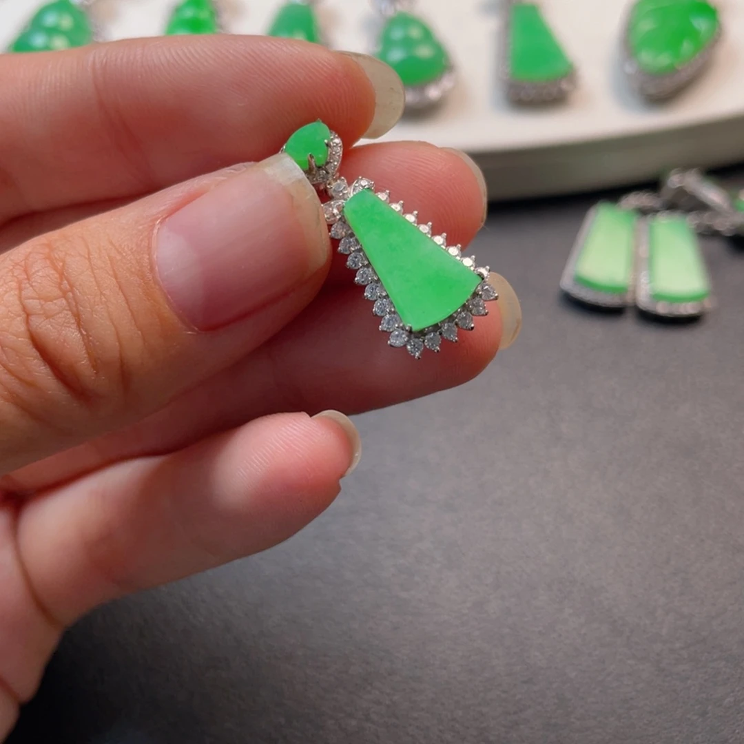 翡翠吊坠(不含链)银S925镶嵌