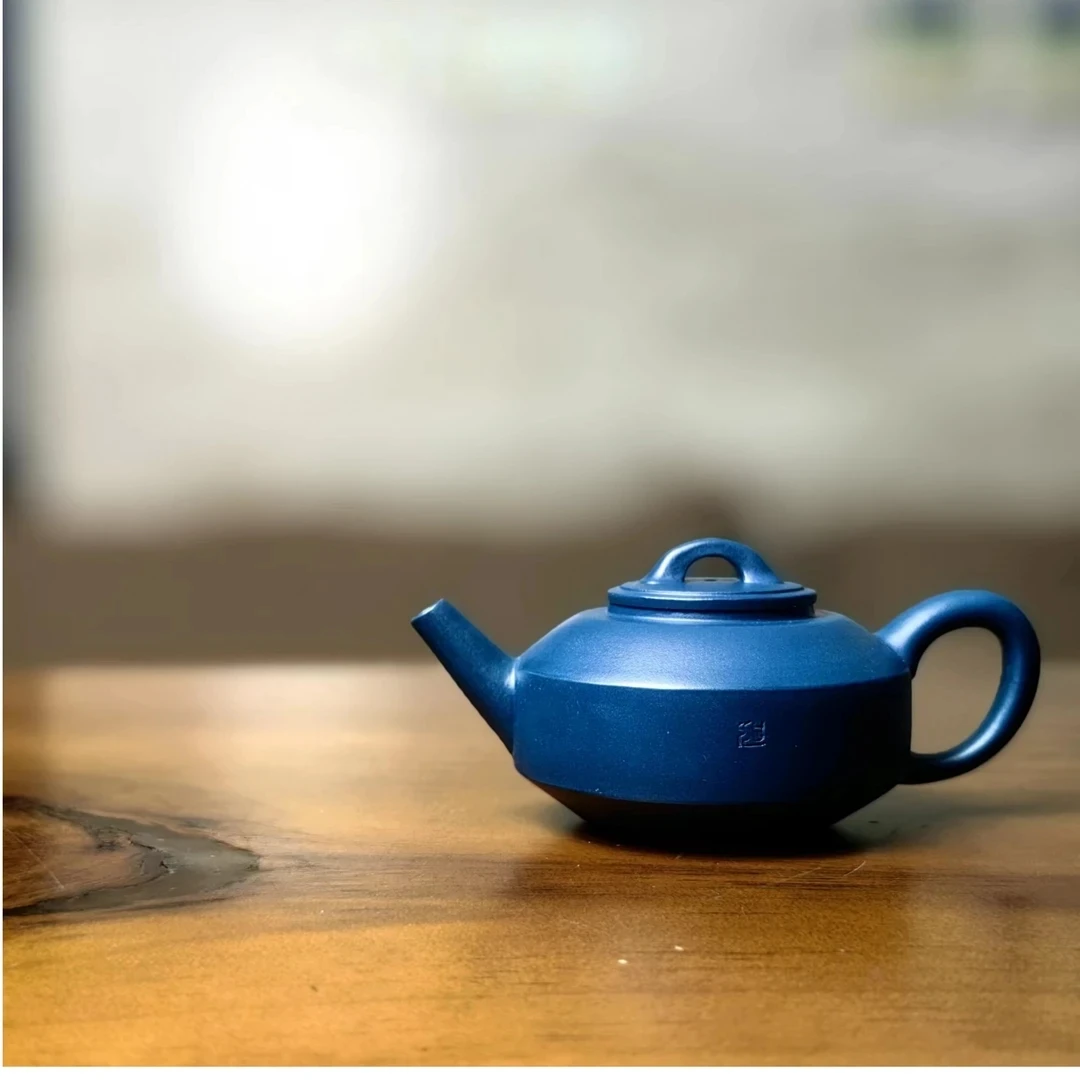 【旭壶山房】蓝新君德壶-容量150cc左右。