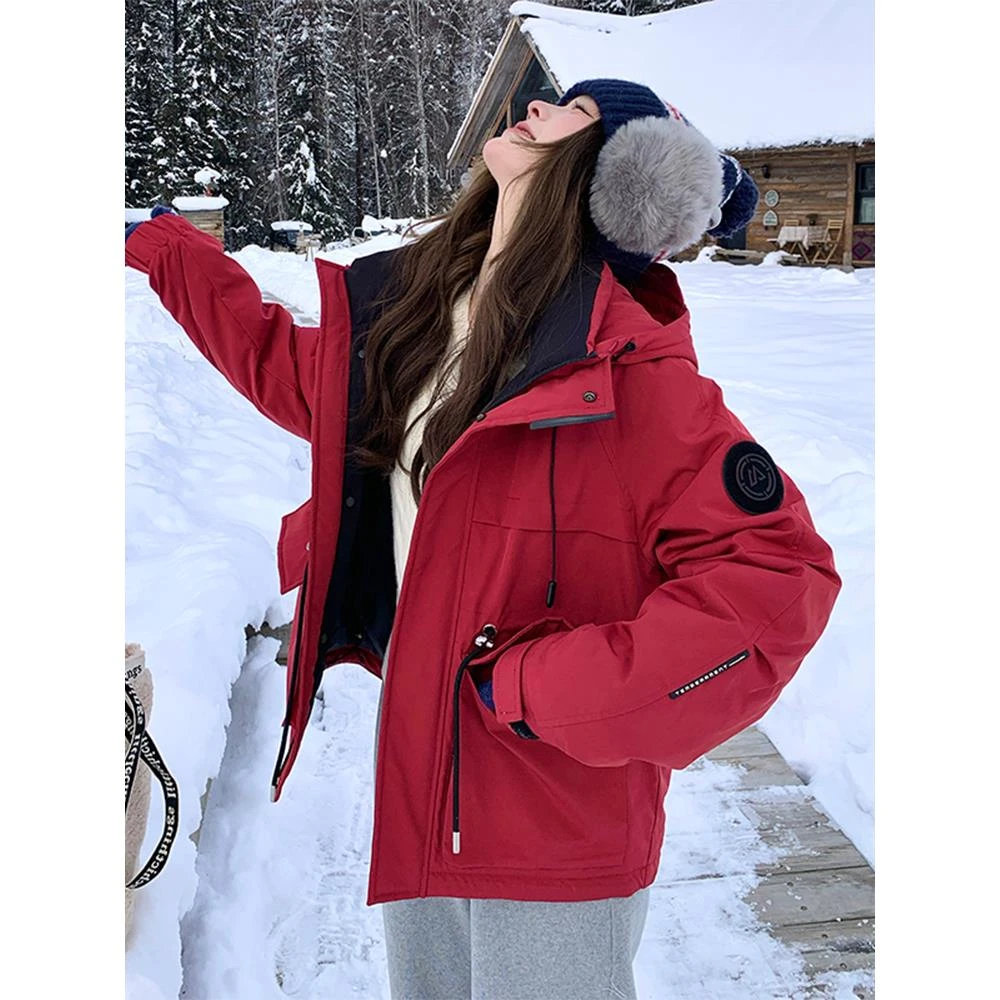 红色短款工装羽绒服女2024冬季新款设计感洋气加厚时尚连帽派克服