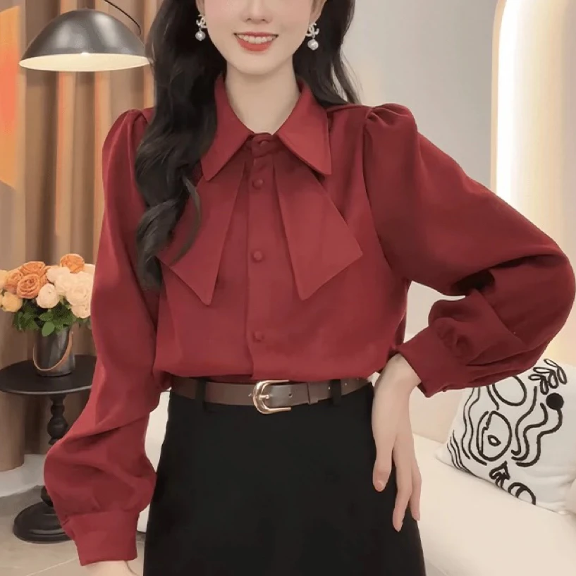 复古港味斜纹磨毛衬衫女2024春款休闲尖领金扣衬衣设计感小众上衣