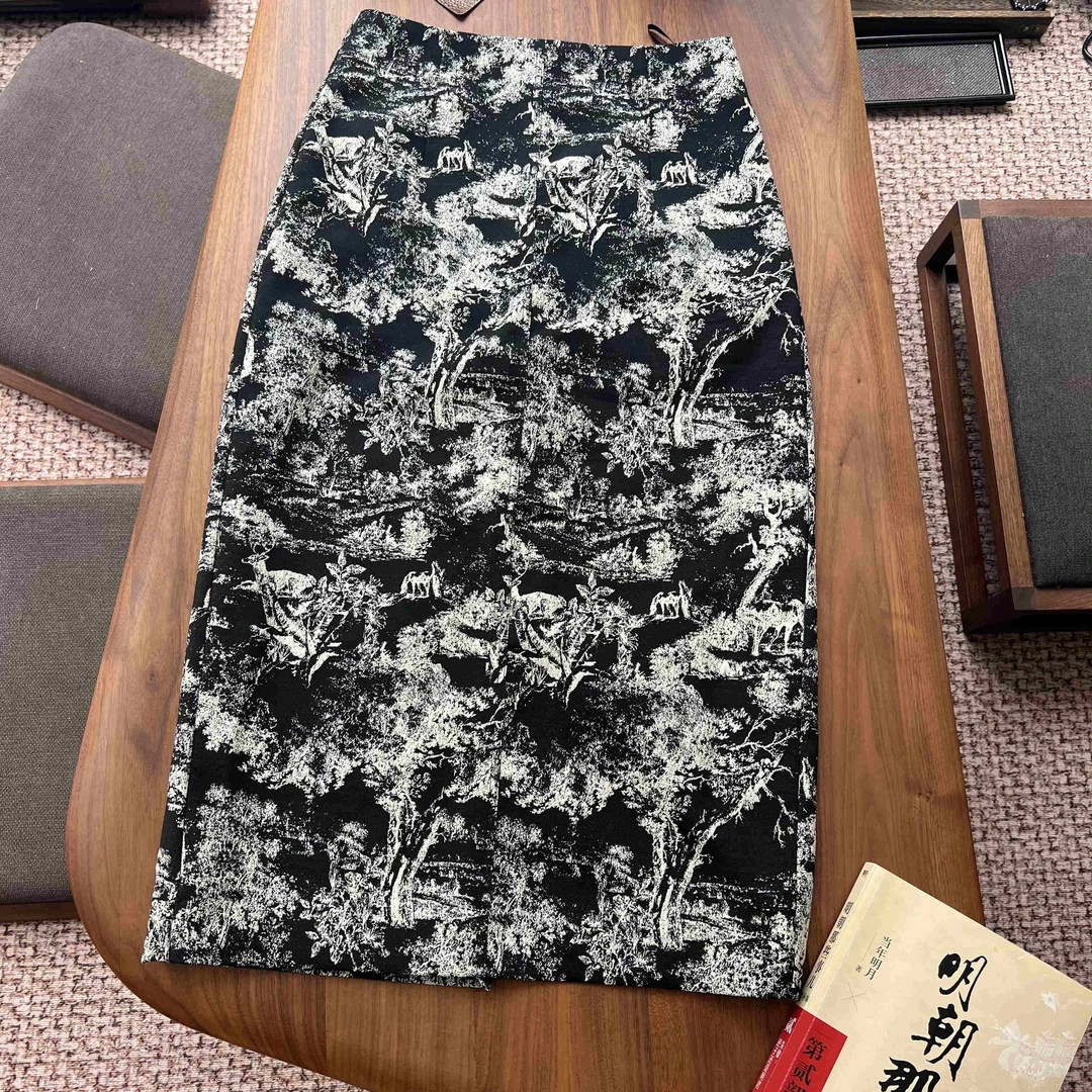 VV&AA 春季新款时尚气质休闲百搭女装半身裙 VA8716