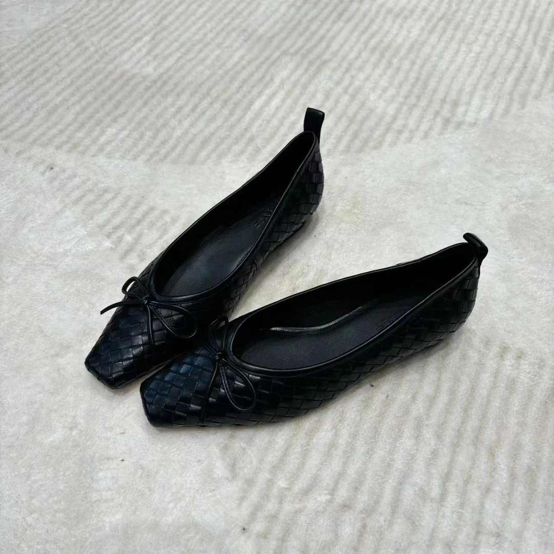 VV&AA  春季女士时尚气质百搭尖头平底鞋 SS1686-11