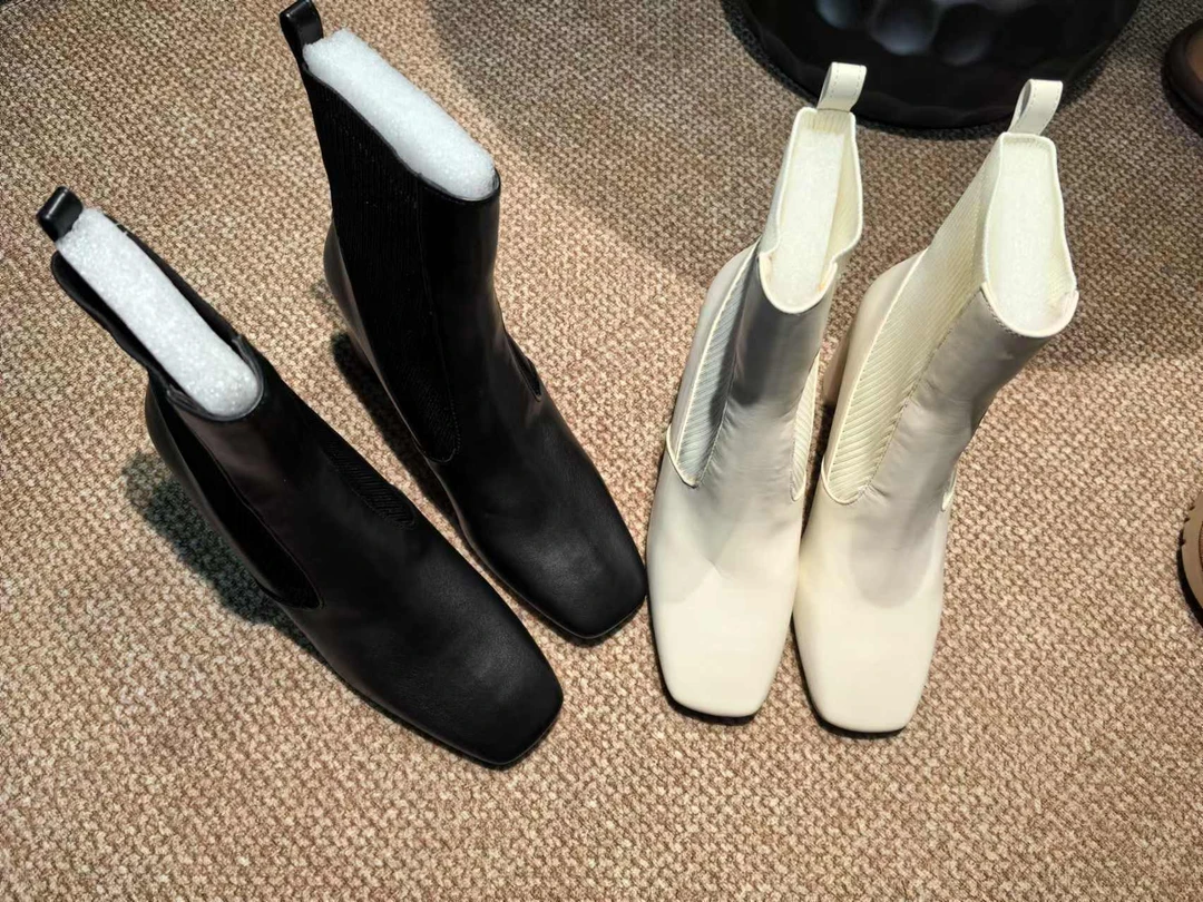 【朵拉外贸】MER螺纹拼接中筒靴