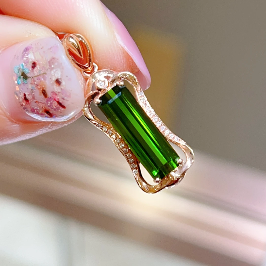 裸石2.7ct 18k玫瑰金镶嵌碧玺吊坠