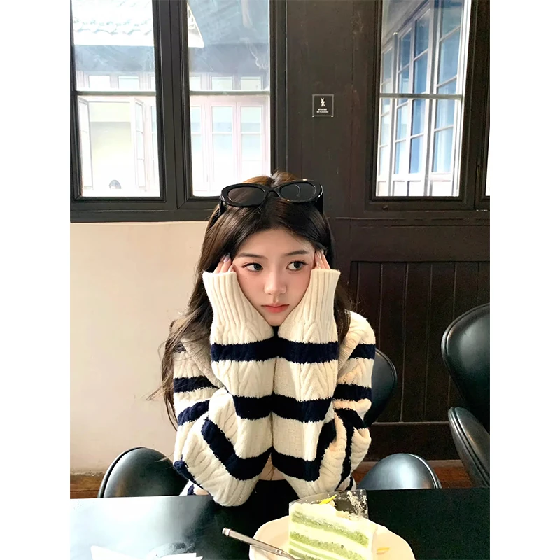 美式复古辣妹V领条纹毛衣针织衫女秋冬高级感内搭打底针织衫上衣