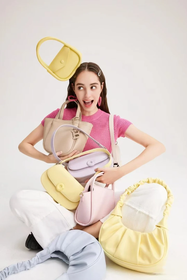 【斜跨小方包】锡灰色女士纯色手提单肩斜跨小方包AW452