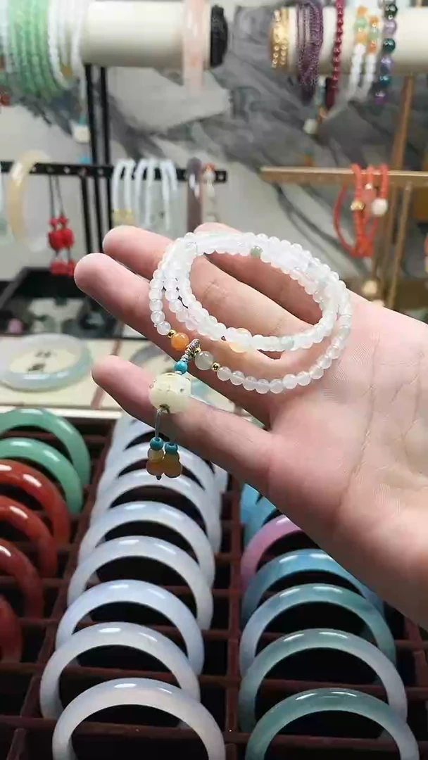 【闪购商品】石英质玉手链未镶嵌手链