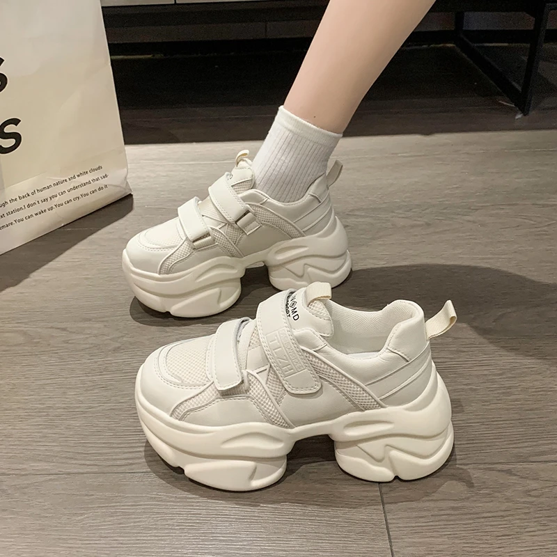 真皮休闲显脚小增高小个子老爹鞋2023秋季新款轻便松糕厚底运动鞋
