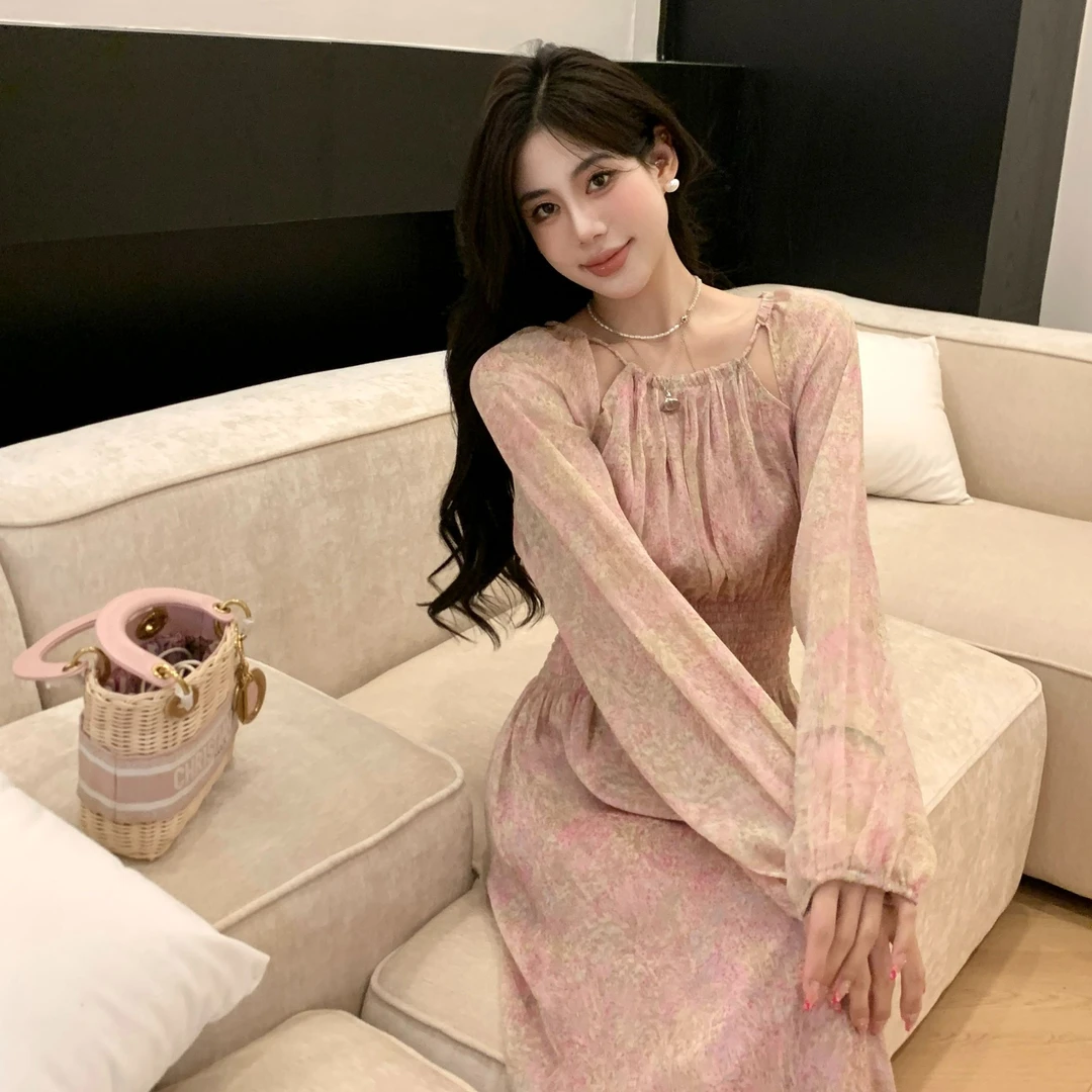 【花满天下】邱肉瑶24年春季新款法式长袖碎花收腰设计感气质连衣裙