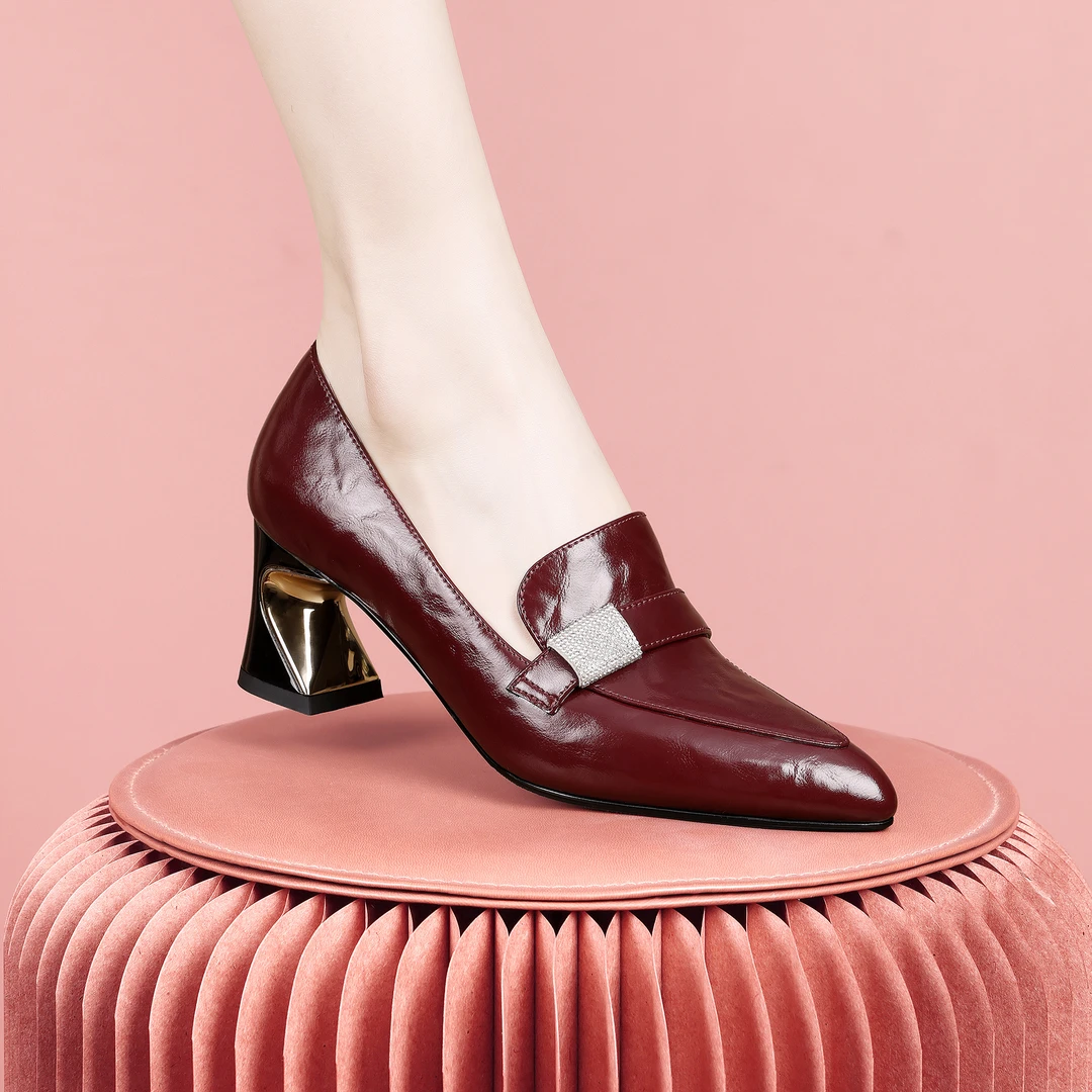 梵芮诗2024年春季尖头钻饰气质喜庆百搭通勤风百搭粗跟单鞋-J0577