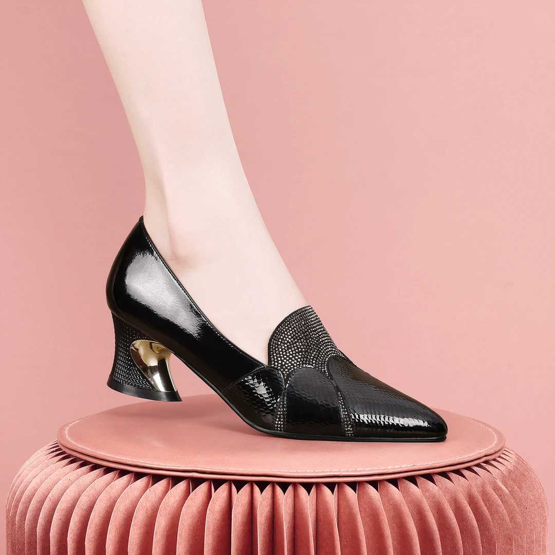 梵芮诗2024新款春夏季尖头钻饰简约风时尚穿搭粗跟低跟单鞋-Y1003