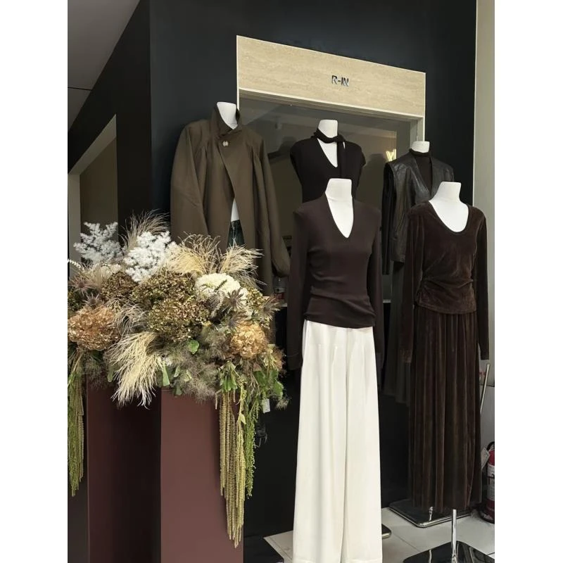 901-1000秋冬新款显瘦气质针织时尚百搭打底修身设计师连衣裙