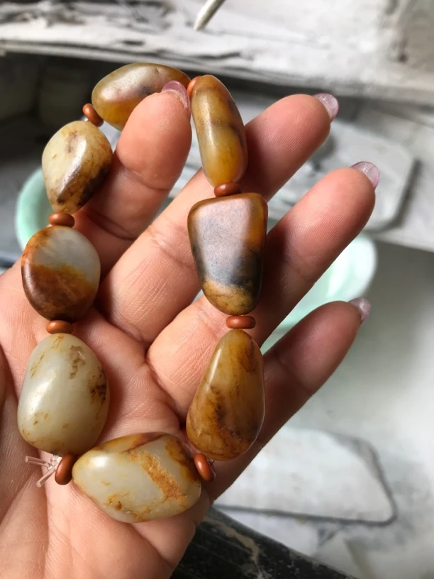 新疆和田玉原矿籽料红沁籽料独子料红润脂份足